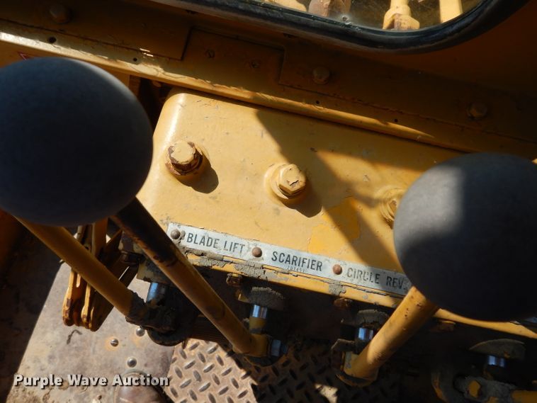 image for item DJ4406 1962 Caterpillar 12E  rigid frame motor grader