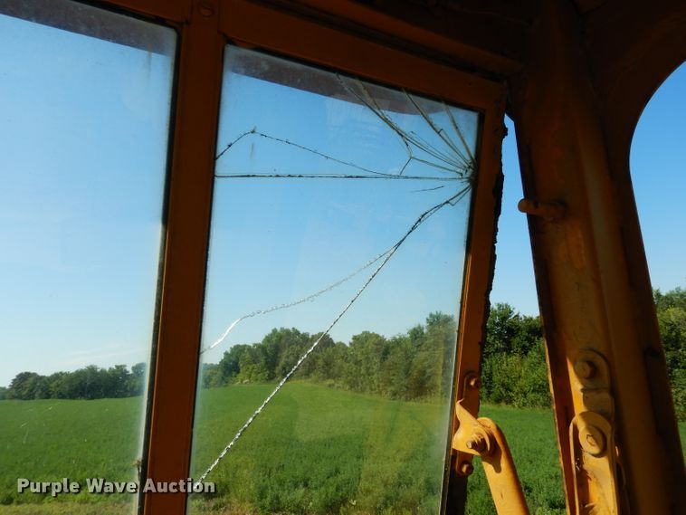 image for item DJ4406 1962 Caterpillar 12E  rigid frame motor grader