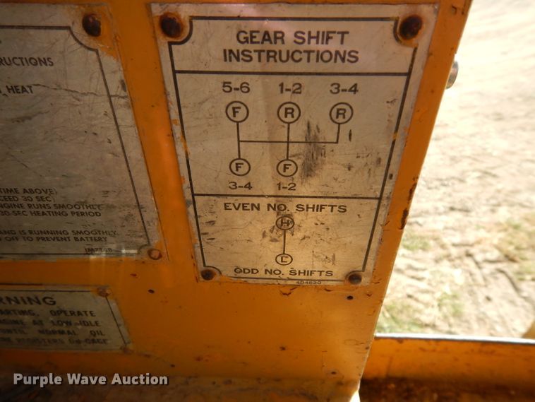 image for item DJ4406 1962 Caterpillar 12E  rigid frame motor grader