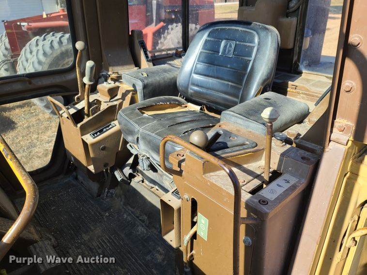 image for item DJ4415 1988 Caterpillar 953  track loader