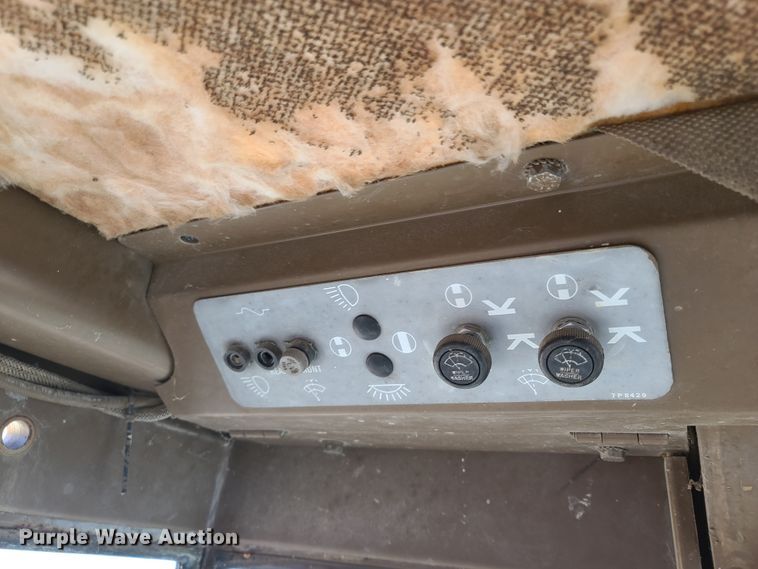 image for item DJ4415 1988 Caterpillar 953  track loader