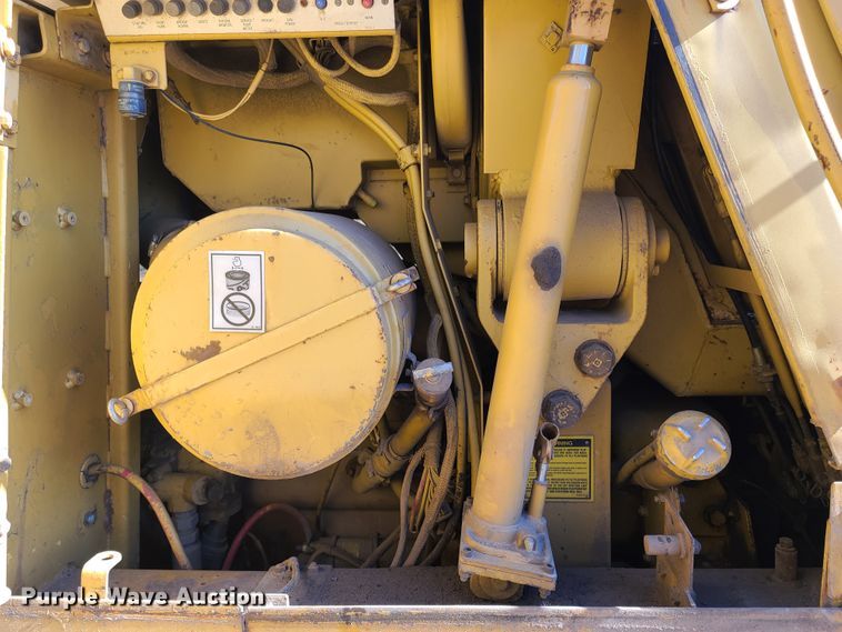 image for item DJ4415 1988 Caterpillar 953  track loader