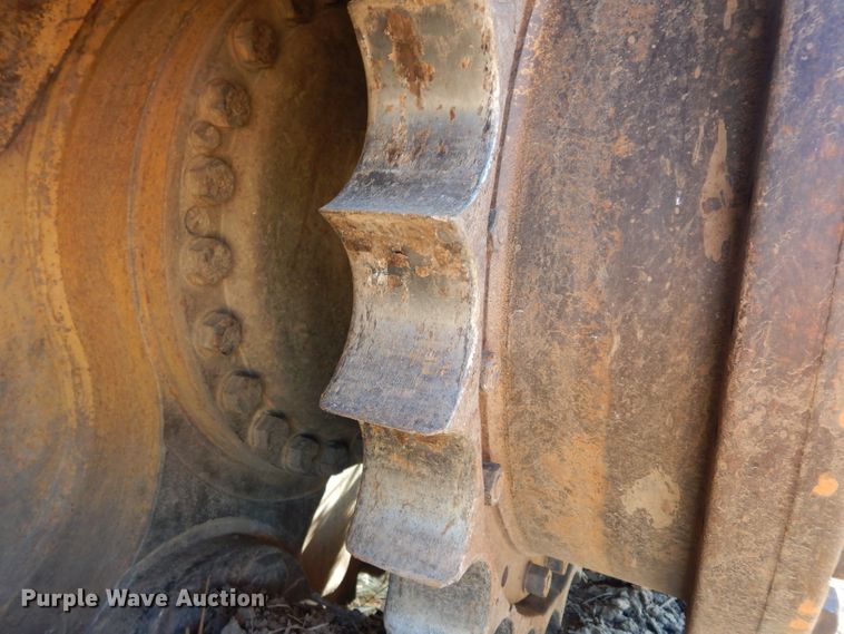 image for item DJ4421 1997 Caterpillar D6R  dozer