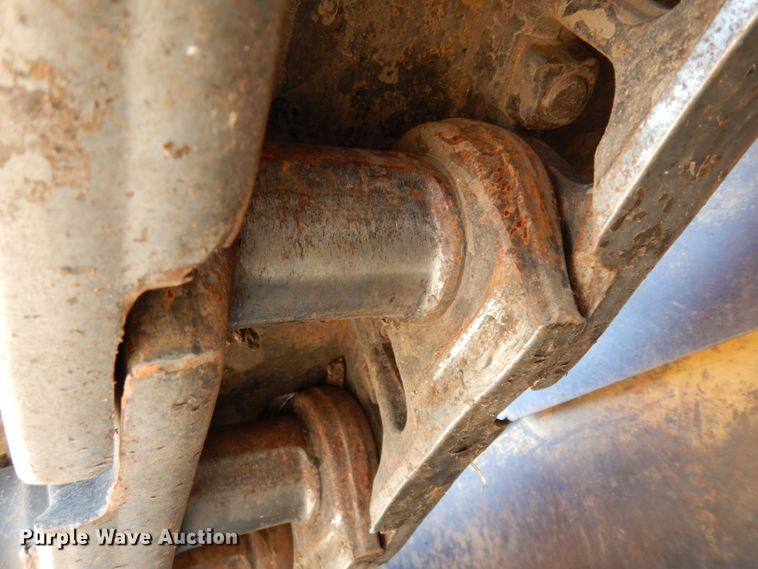 image for item DJ4421 1997 Caterpillar D6R  dozer