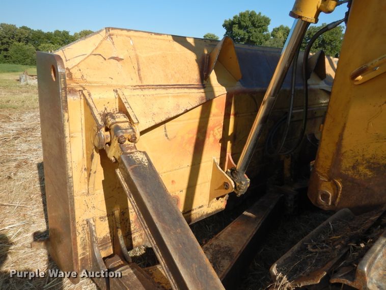 image for item DJ4421 1997 Caterpillar D6R  dozer