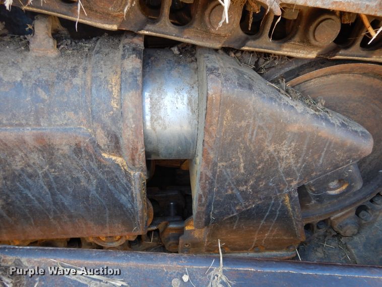 image for item DJ4421 1997 Caterpillar D6R  dozer