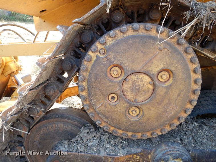 image for item DJ4421 1997 Caterpillar D6R  dozer