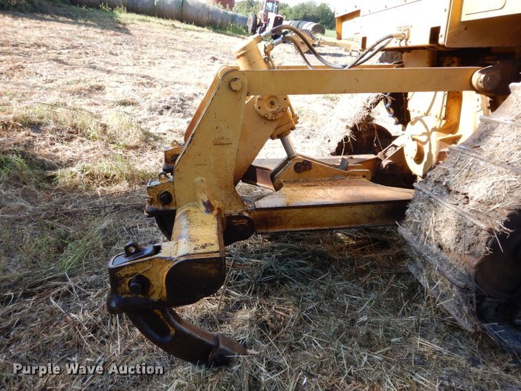 image for item DJ4421 1997 Caterpillar D6R  dozer