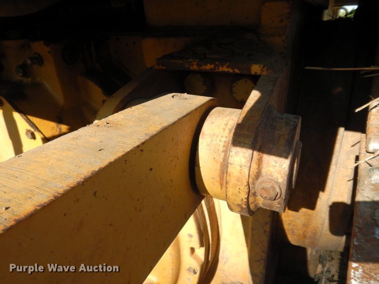 image for item DJ4421 1997 Caterpillar D6R  dozer