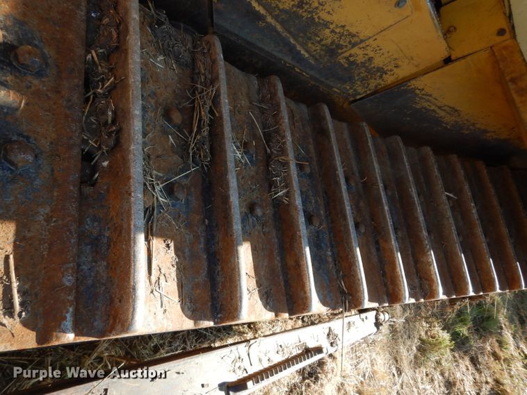 image for item DJ4421 1997 Caterpillar D6R  dozer