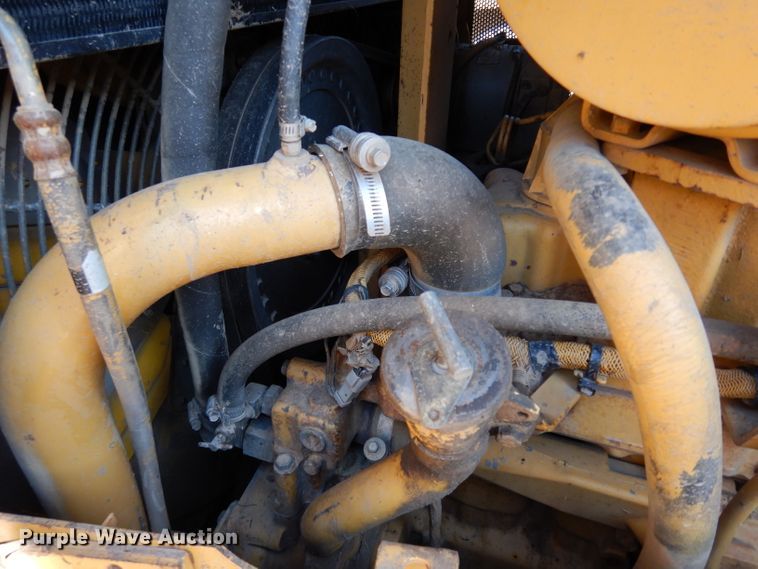 image for item DJ4421 1997 Caterpillar D6R  dozer