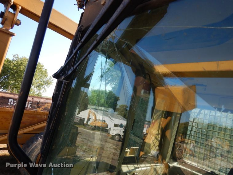 image for item DJ4421 1997 Caterpillar D6R  dozer