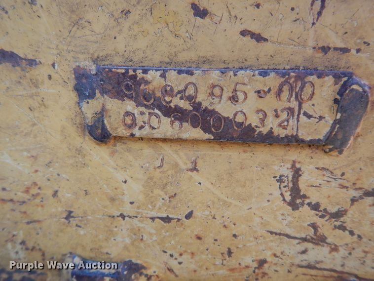 image for item DJ4421 1997 Caterpillar D6R  dozer