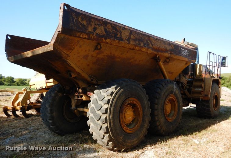 image for item DJ4422 1997 Caterpillar D250E  haul truck