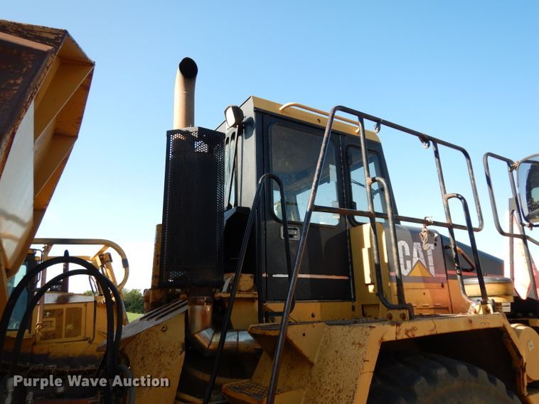 image for item DJ4422 1997 Caterpillar D250E  haul truck