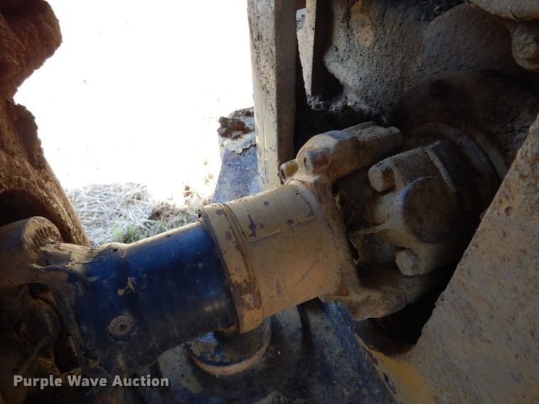 image for item DJ4422 1997 Caterpillar D250E  haul truck