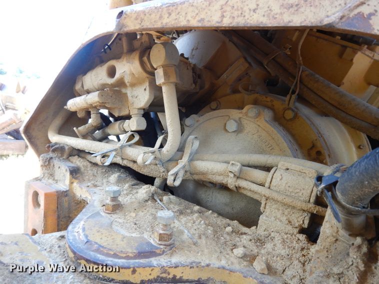 image for item DJ4422 1997 Caterpillar D250E  haul truck