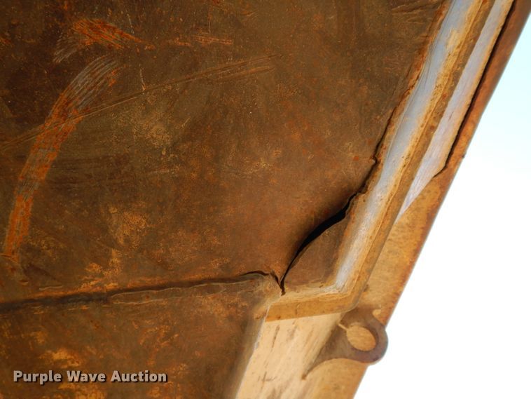 image for item DJ4422 1997 Caterpillar D250E  haul truck