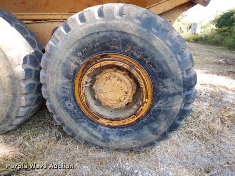 image for item DJ4422 1997 Caterpillar D250E  haul truck