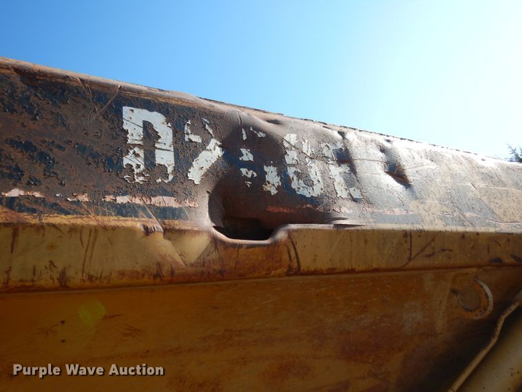 image for item DJ4422 1997 Caterpillar D250E  haul truck