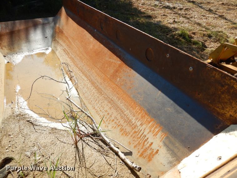 image for item DJ4422 1997 Caterpillar D250E  haul truck