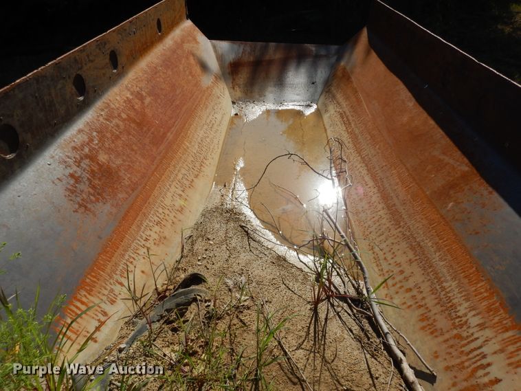 image for item DJ4422 1997 Caterpillar D250E  haul truck