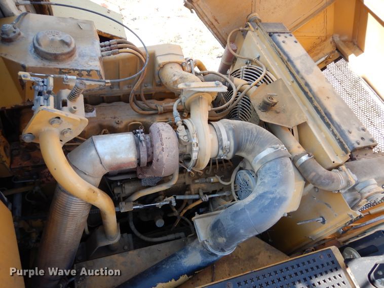 image for item DJ4422 1997 Caterpillar D250E  haul truck