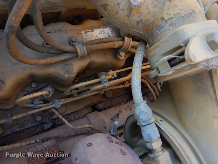 image for item DJ4422 1997 Caterpillar D250E  haul truck