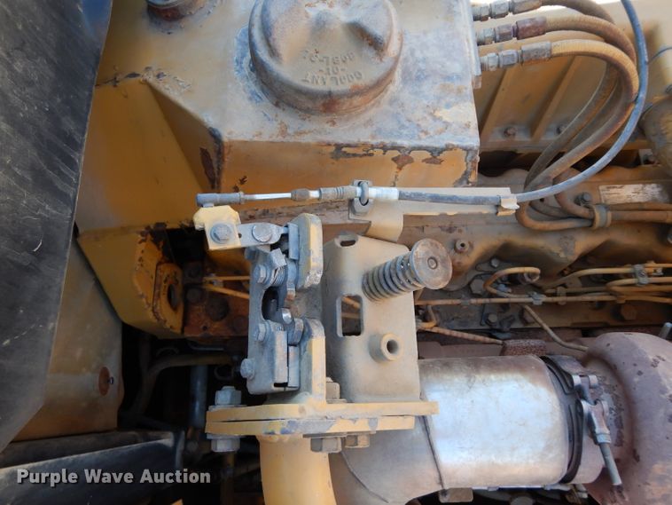 image for item DJ4422 1997 Caterpillar D250E  haul truck