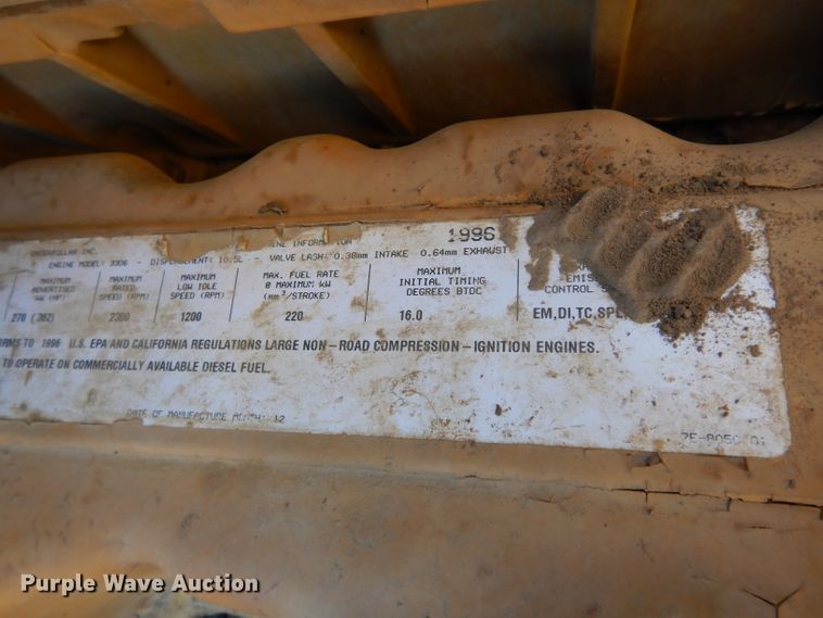 image for item DJ4422 1997 Caterpillar D250E  haul truck