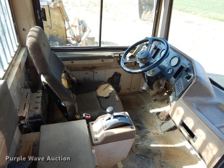 image for item DJ4422 1997 Caterpillar D250E  haul truck