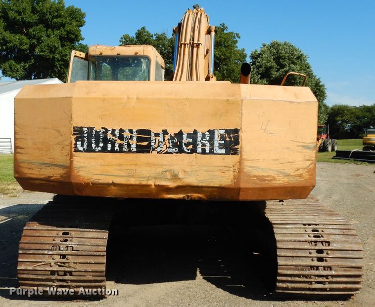 image for item DJ4424 1992 John Deere 690E LC  excavator