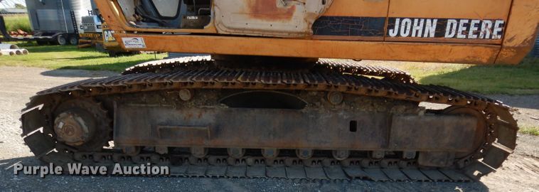 image for item DJ4424 1992 John Deere 690E LC  excavator