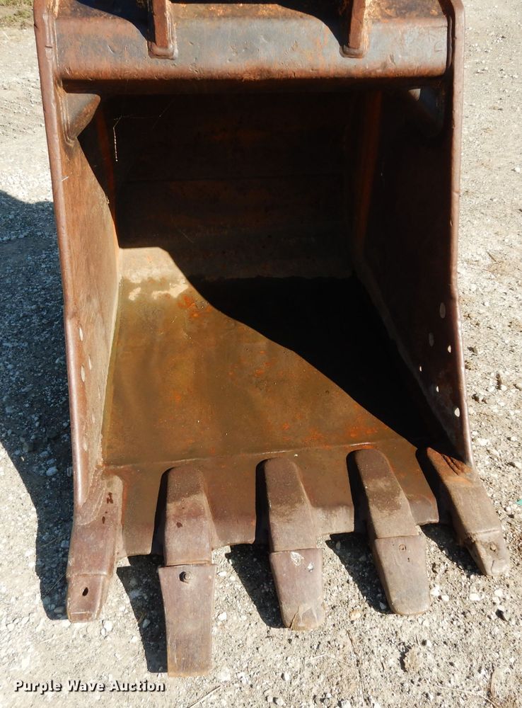 image for item DJ4424 1992 John Deere 690E LC  excavator