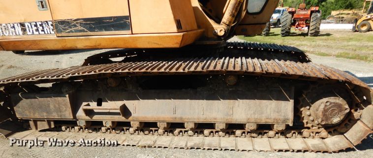 image for item DJ4424 1992 John Deere 690E LC  excavator