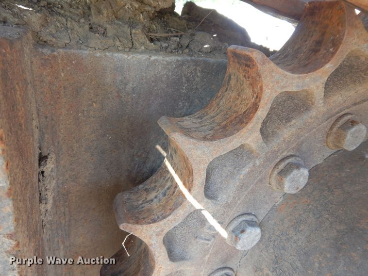 image for item DJ4424 1992 John Deere 690E LC  excavator