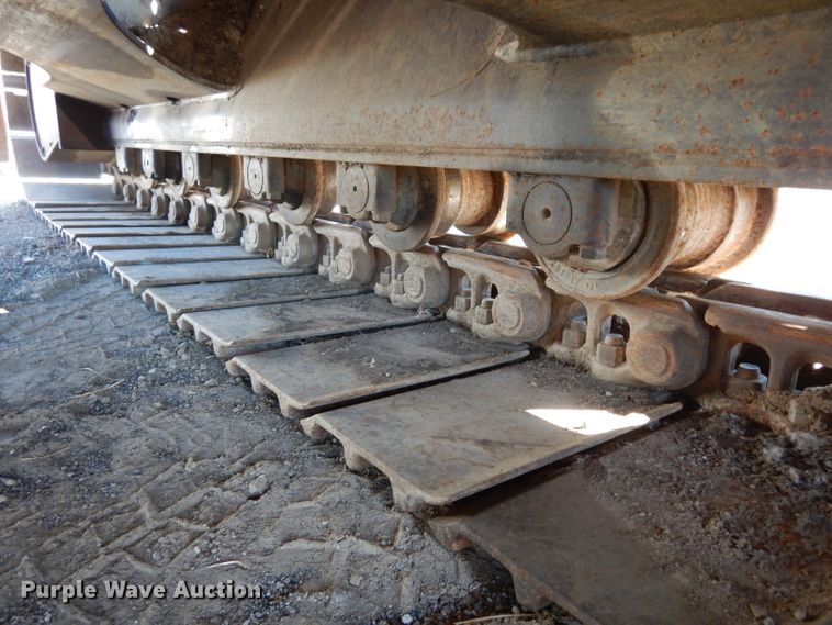 image for item DJ4424 1992 John Deere 690E LC  excavator