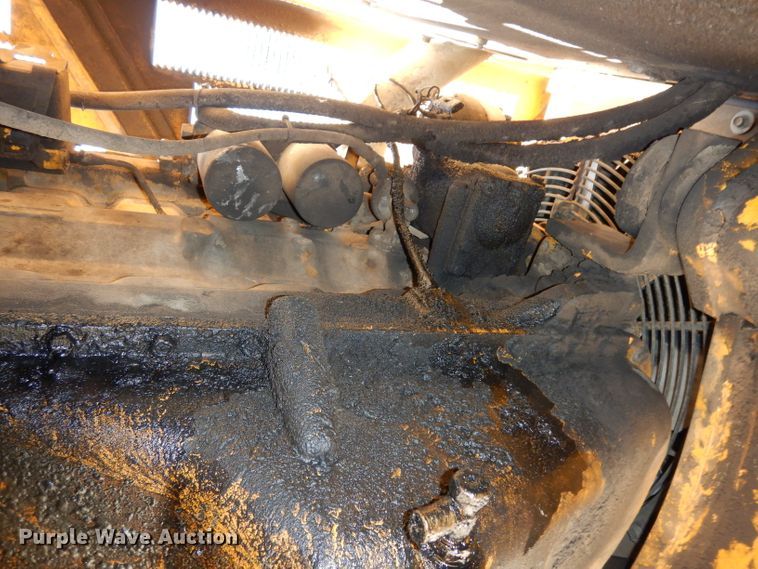 image for item DJ4424 1992 John Deere 690E LC  excavator