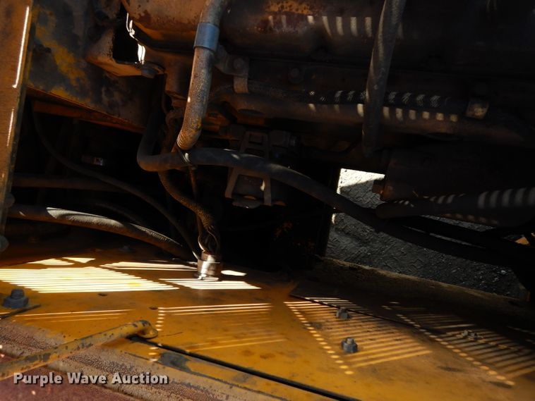 image for item DJ4424 1992 John Deere 690E LC  excavator