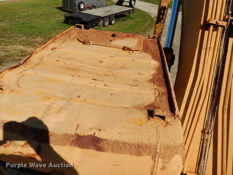 image for item DJ4424 1992 John Deere 690E LC  excavator