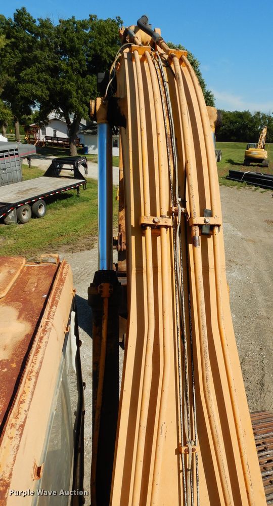 image for item DJ4424 1992 John Deere 690E LC  excavator