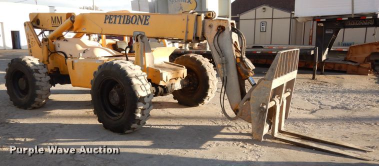 image for item DJ5773 2002 Pettibone 10044  telehandler