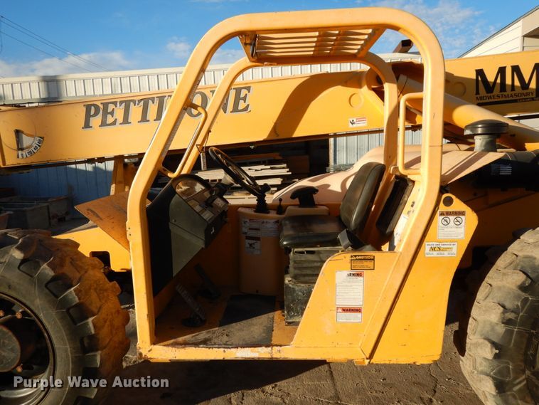 image for item DJ5773 2002 Pettibone 10044  telehandler