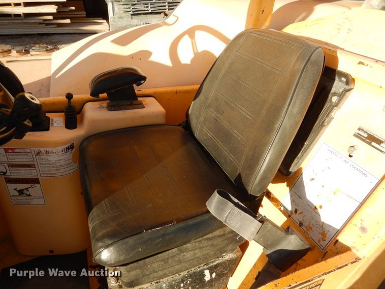 image for item DJ5773 2002 Pettibone 10044  telehandler