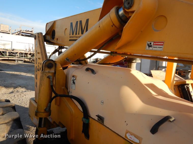 image for item DJ5773 2002 Pettibone 10044  telehandler