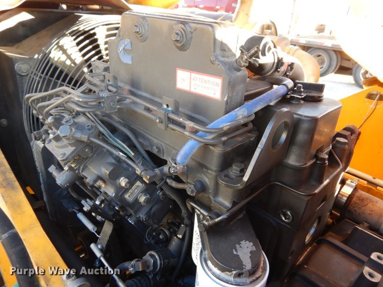 image for item DJ5773 2002 Pettibone 10044  telehandler