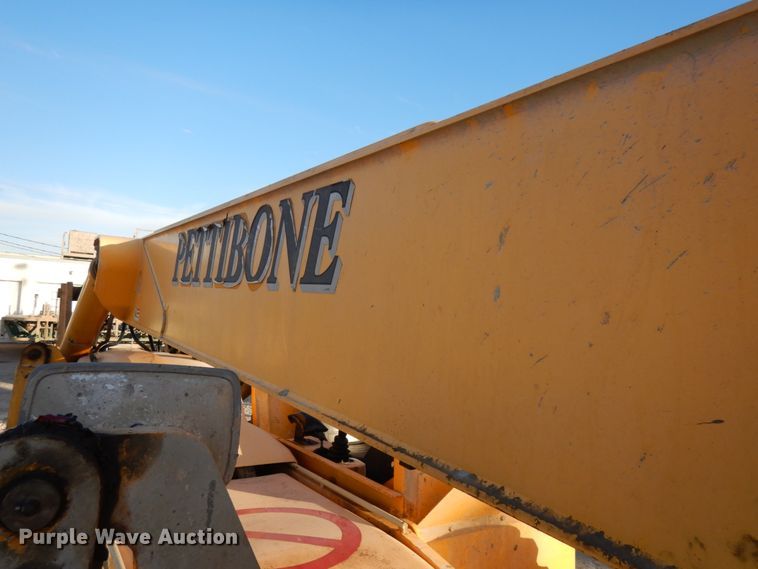 image for item DJ5773 2002 Pettibone 10044  telehandler