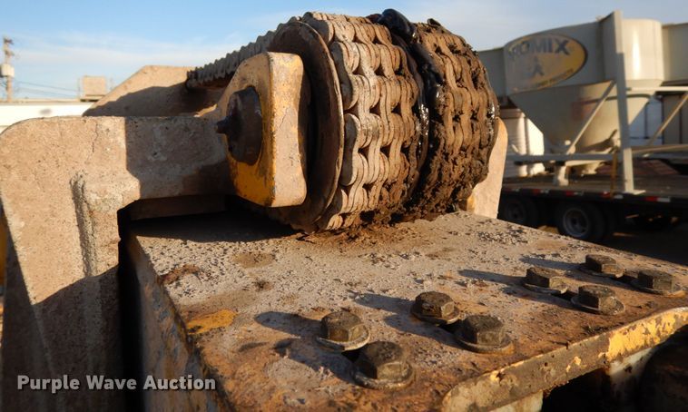 image for item DJ5773 2002 Pettibone 10044  telehandler