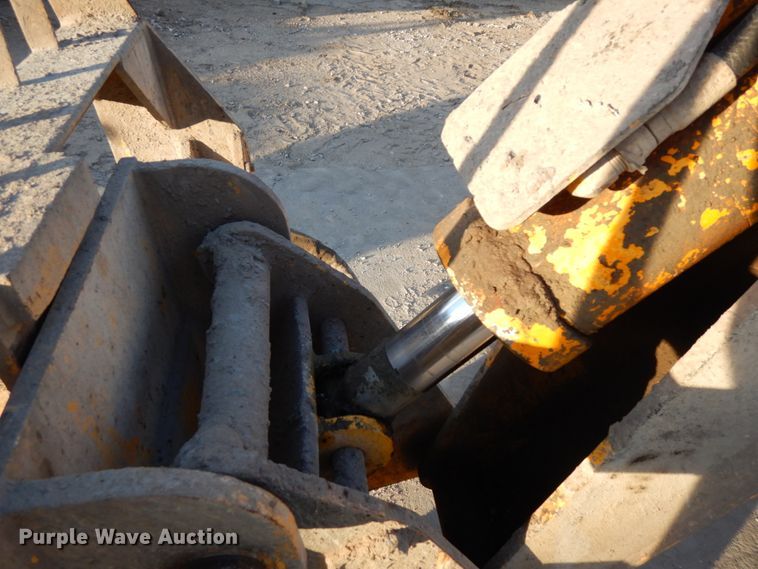 image for item DJ5773 2002 Pettibone 10044  telehandler