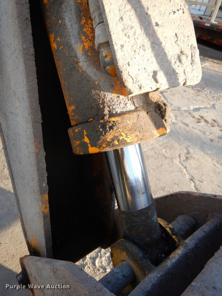 image for item DJ5773 2002 Pettibone 10044  telehandler